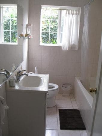 House to Share Stanford Vicinity  PaloAlto for a Female, rent $900 1