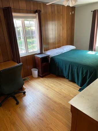 ROOM FOR RENT, month to month, near Stanford (Menlo Park) 1
