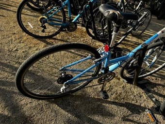 Bike + lock + seat 3