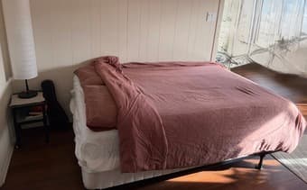 Full size bed+frame 1