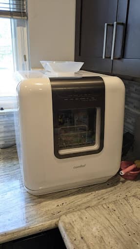 Comfee Countertop dishwasher with UV sterilization 1