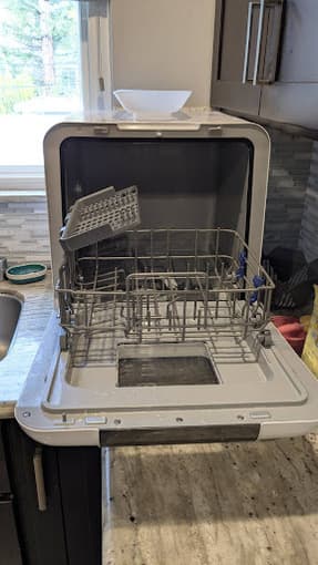 Comfee Countertop dishwasher with UV sterilization 2