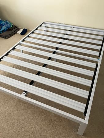 Queen size bed and mattress in excellent condition 2