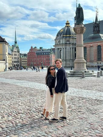 Couple looking for apt/shared space 2