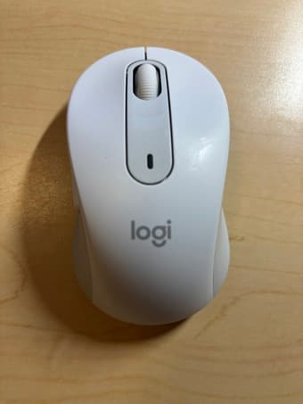 Logitech M650 Wireless Mouse 1