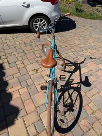SELLING BIKE - BIKE LOCK INCLUDED 1