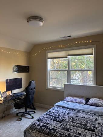 Large furnished room in 5-bedroom house - Palo Alto 1