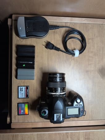 Nikon D70 DSLR Camera 1