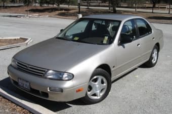 FS: 1997 Nissan Altima, SE, 91K, Gold 1
