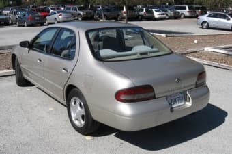 FS: 1997 Nissan Altima, SE, 91K, Gold 2