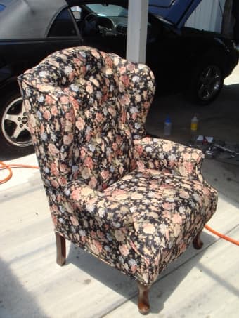 2 Matching Captain Chairs 1
