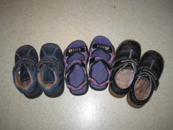 3 pairs of footwear for $10 1