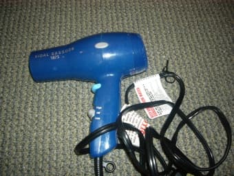 For sale--hair dryer--5 usd 1