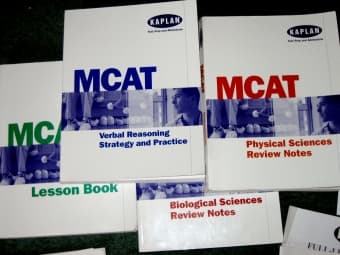 Kaplan MCAT book set 3