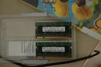 2 x 512 MB DDR2 PC5300 667 Mhz Notebook Memory $40 1
