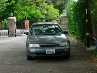 93 Nissan  Altima 92.3K automatic $2100 (available on Aug 16th) 1