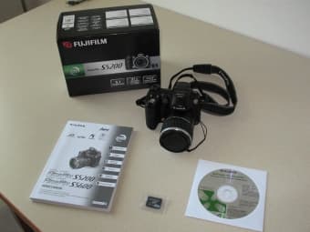 Fuji FinePix S5200 + 1GB xD   -   220$ 1