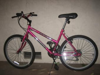 FS: Female bike with lock $55 1