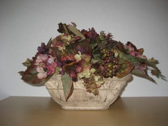 Great Looking Pot Of Flowers. ONLY $9 1