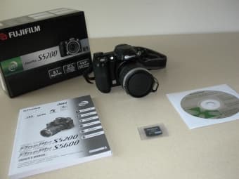 Fuji Finepix S5200 1