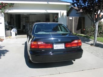 2000 Honda Accord @ 7100 .. urgent sale.. moving to east coast 1