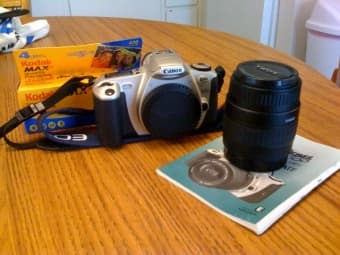 Canon Rebel 2000 SLR Camera + Lens 1