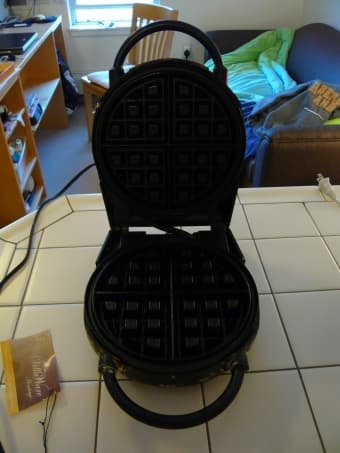 Villaware Belgian Waffle maker - $15 2