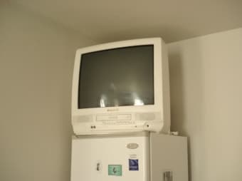 Very Nice 20" TV, Available Now! $25 1