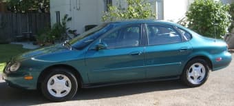 Ford Taurus GL 4D - $ 2500 1