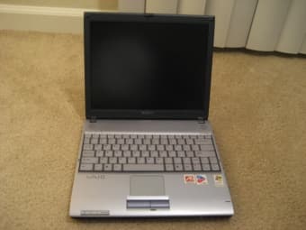 ***LIKE NEW*** Sony Vaio 13" Laptop EXCELLENT CONDITION $400 OBO 3
