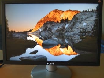 SONY SDM-P234 23" LCD Monitor - DVI & VGA - $395 1