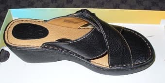 b.Q.c Black Leather Sandals size 8. 1