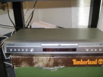 Moving! Selling Toshiba DVD player only $15 1
