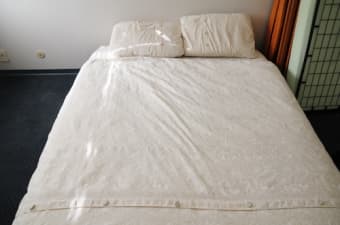 Futon in great condition for sale ($65 or best offer.) 2