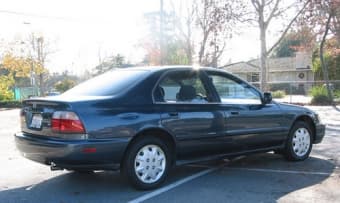 1997 Honda Accord LX 4 soor sedan for sale 2