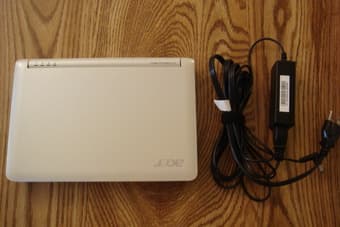 Acer Aspire One-Intel Atom N270(1.60GHz) 8.9" 1GB Memory 120GB 2