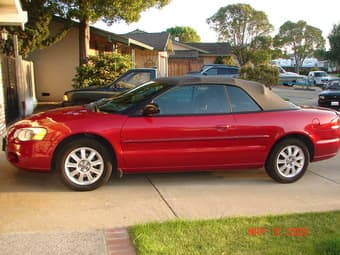2006 Red Chrysler Convertible - 13,000 o.b.o 1