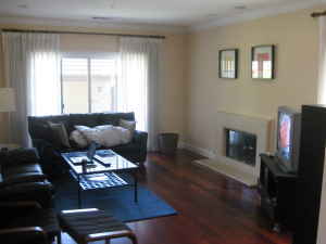 Summer Room Available w/ Other Fun-Loving Stanford Undergraduates - $9 2