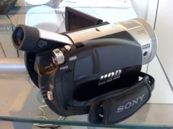 Moving Sale: Sony HDR-SR1 AVCHD 4MP 30GB Hi-DEF Hard Drive Camcorder 3