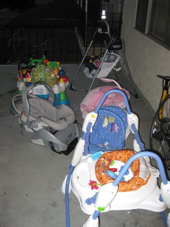 tons baby items 1