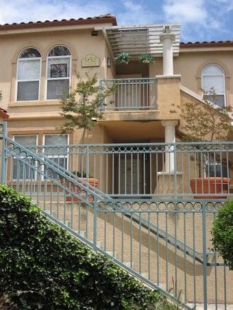 $1800 ??????? 2 Bedroom 2 Bath Apartment Bright and Spacious in Downtown SJ 1