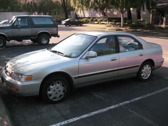 Honda Accord LX 1996 -- $3,000 1