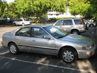 Honda Accord LX 1996 -- $3,000 2