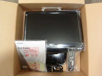 Toshiba 19AV500U 19-Inch 720p LCD HDTV (Black) @130 3