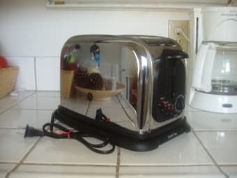Moving Sale: Coffee Maker, Toaster, TV and DVD, Lamps 1