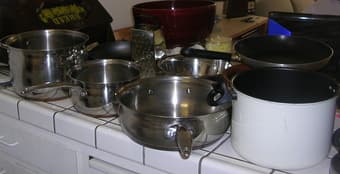High quality and great priced pots, pans, dishes and cooking equipment 2