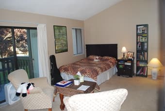 2 Bedrooms available in 3 Bedroom/2.5 Bathroom House in Mountain View 3