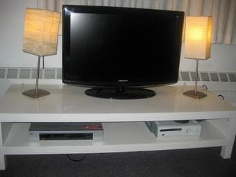 Samsung 32" LCD TV HDMI -- $450 2
