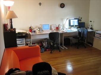 $250(weekly) Studio in downtown (University ave)  August 2nd - 25th 1