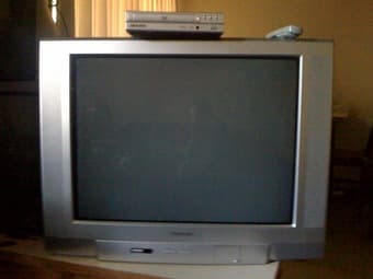 Moving Sale: 27' Toshiba TV + Polaroid DVD player combo, $70 1
